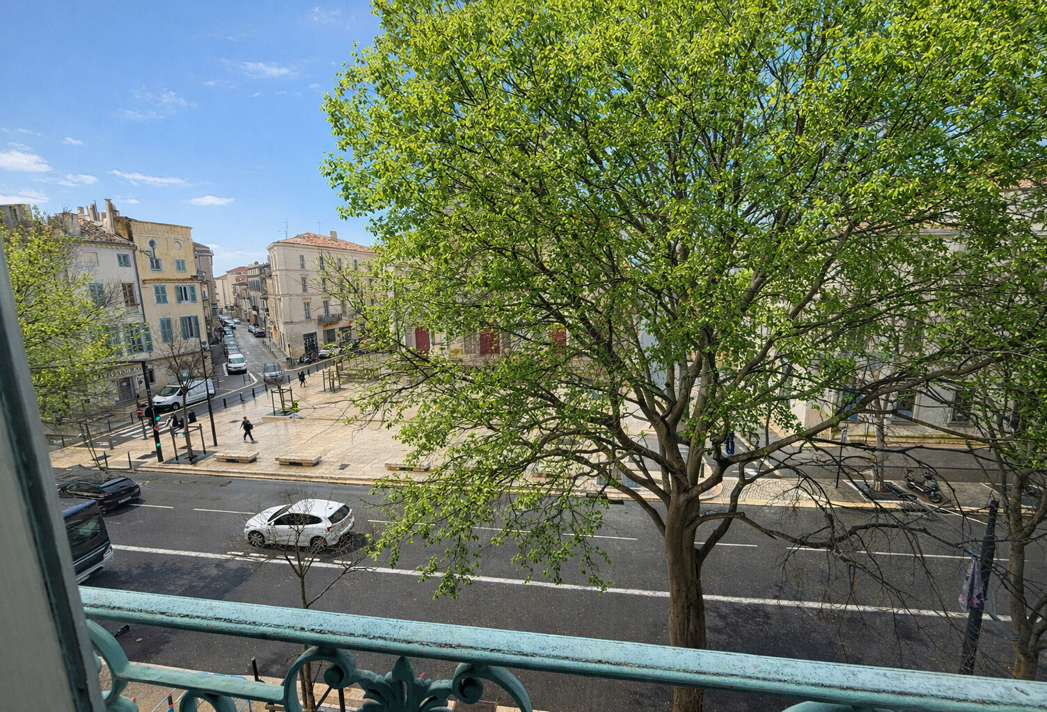 À VENDRE   NÎMES CENTRE   BOULEVARD VICTOR HUGO — photo 1