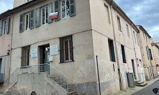 Immeuble  217 m² à vendre à Nîmes (30000)