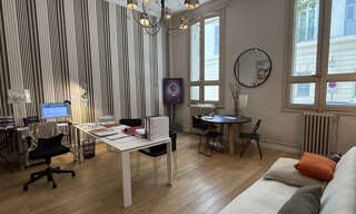 Bureau  102 m² à louer à Nîmes (30900)