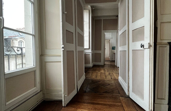 RENNES centre historique, 5 pièces — photo 3