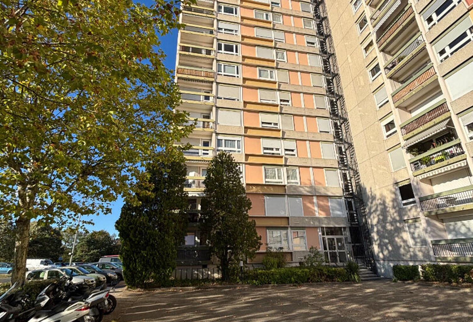 Appartement Oullins Pierre Benite 4 pièce(s) 84 m2 — photo 1