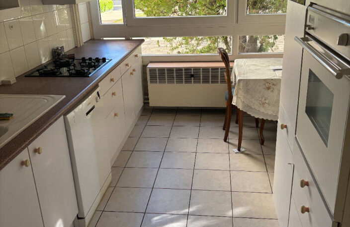 Appartement Oullins Pierre Benite 4 pièce(s) 84 m2 — photo 3
