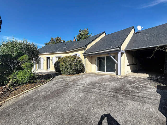 Maison - vie de plain pied - Château-Gontier Sur Mayenne - 4 chambres - 159 m2 — photo du bien