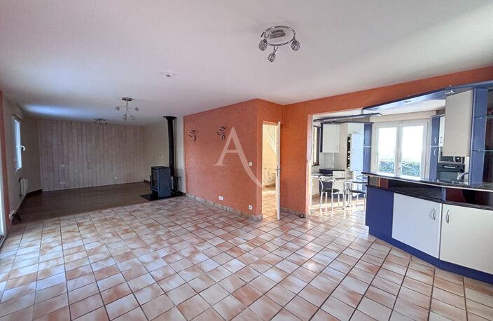 Maison - vie de plain pied - Château-Gontier Sur Mayenne - 4 chambres - 159 m2 — photo 3