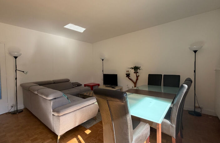 Appartement T3 MEUBLE - 72.95 m² - TOURS — photo 2