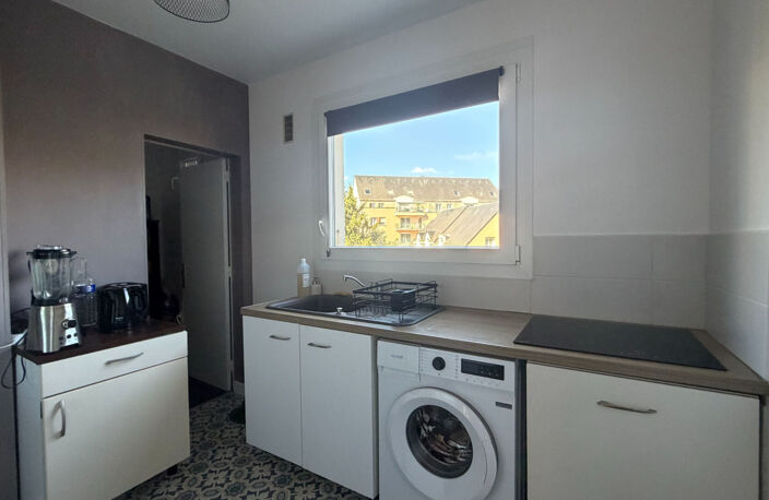 Appartement T3 MEUBLE - 72.95 m² - TOURS — photo 5