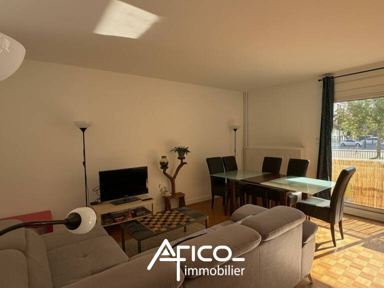 Appartement T3 MEUBLE - 72.95 m² - TOURS — photo 1