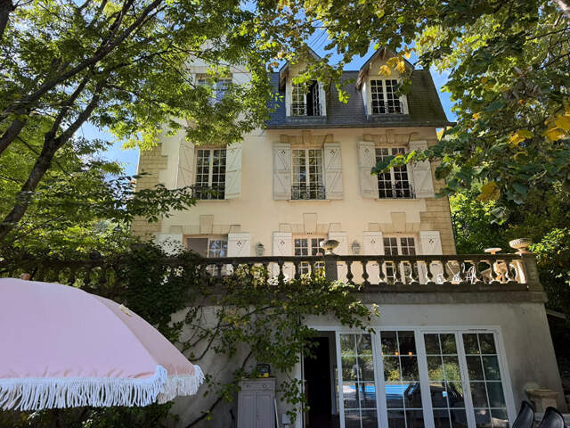 Propriété familiale de caractère à vendre sur la commune de PARMAIN - 5 chambres avec piscine — photo du bien