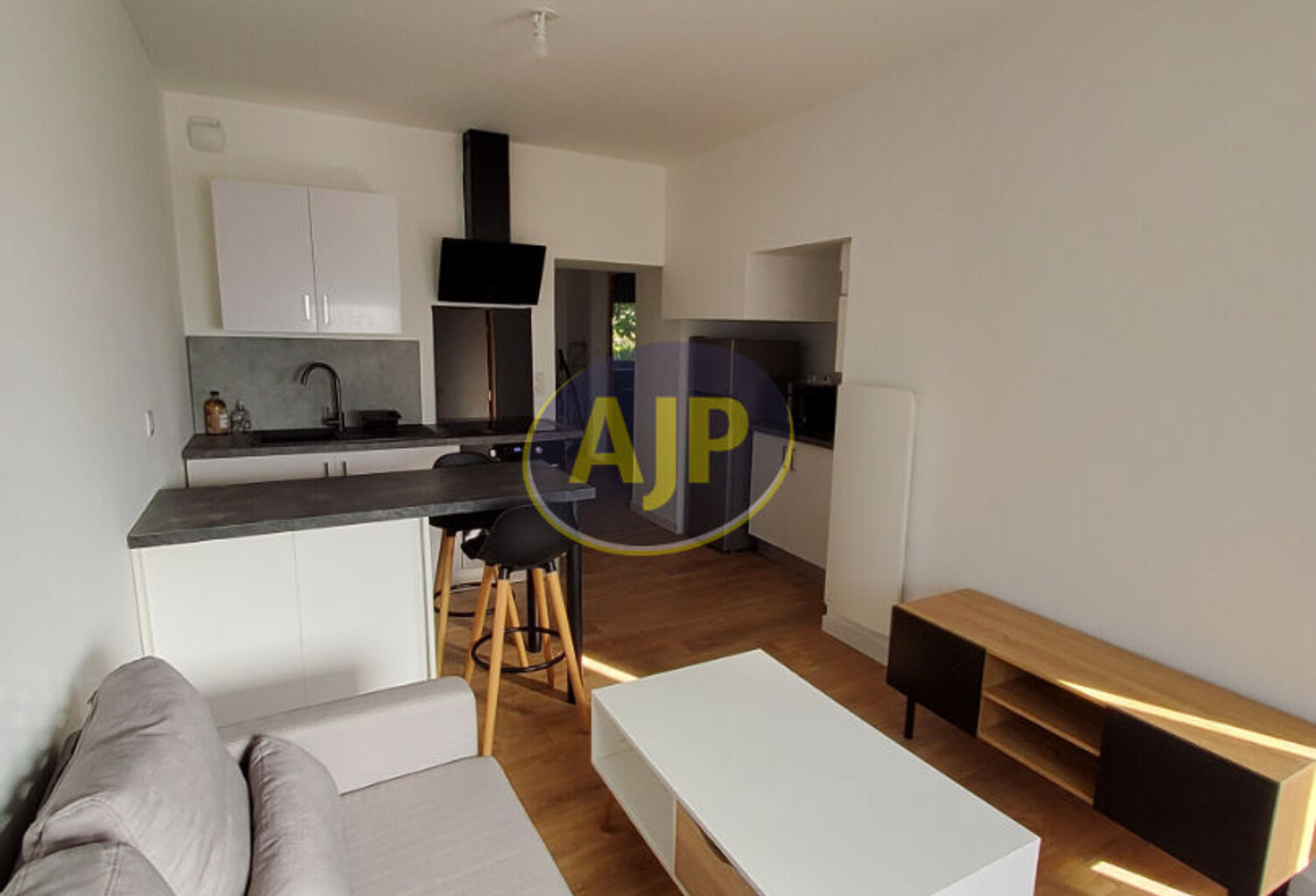 Appartement  MEUBLE  2 pièces  33.56 m2 — photo 1