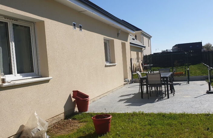 Gravigny - Maison 3 pièces avec jardin. — photo 2