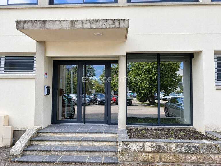 BUREAUX - POLE ENTREPRISE - ACCES POIDS LOURDS - PARKING - LE HOULME - 86 m² — photo 1