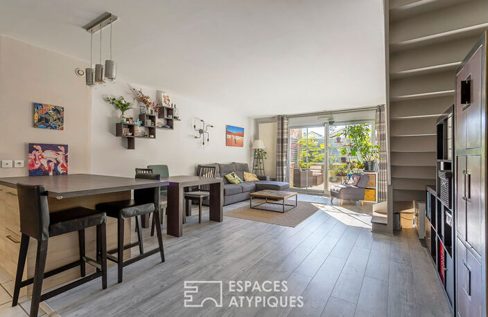 Duplex de caractère esprit loft avec terrasse — photo 4