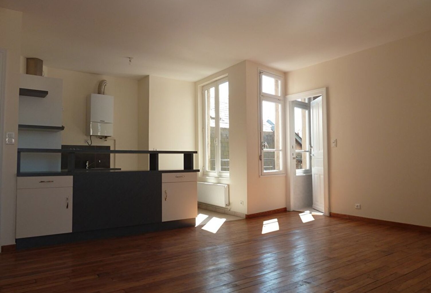 Appartement RODEZ - 3 pièce(s) - 56.42 m² — photo 1