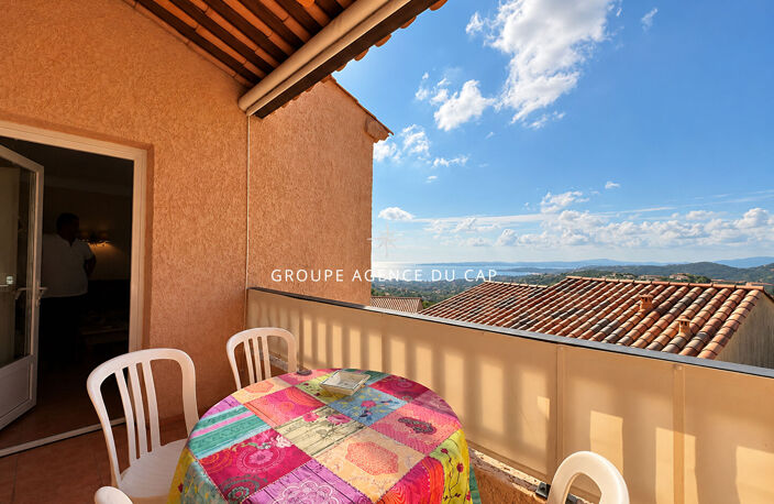 A VENDRE APPARTEMENT DE 36M2 VUE MER  DANS UNE RÉSIDENCE SÉCURISÉE AVEC PISCINE ET TENNIS AUX ISSAMBRES — photo 3