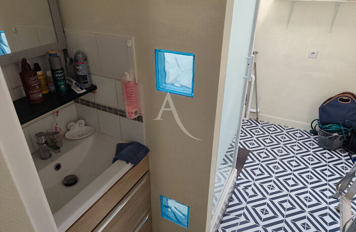 EXCLUSIVITE - Maison Rochefort 2 pièces - proche des commerces. — photo 4