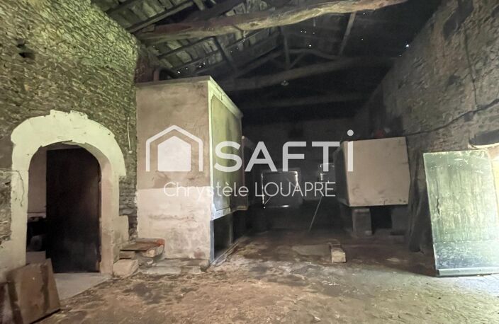 Maison à rénover 96m² avec grandes dépendances 370m² au sol sur terrain de 7000m² — photo 2