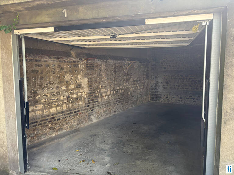 Parking / box Rouen — photo 1