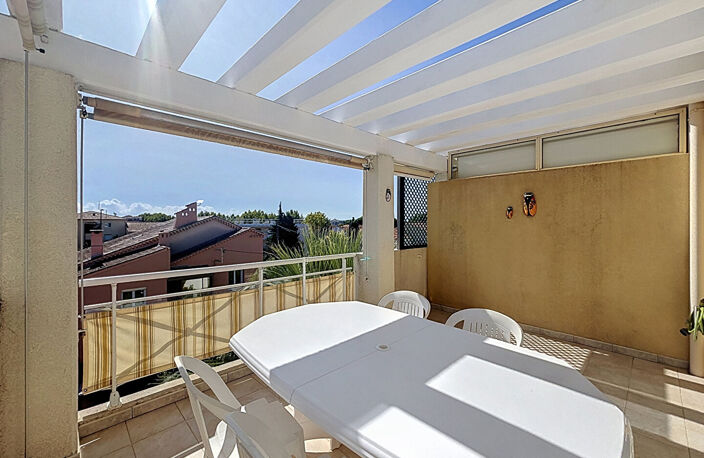 PORT FRÉJUS T3 75 m² avec combles aménagés, terrasses, garage et parking — photo 3