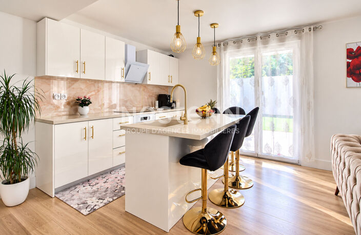 Maison familiale rénovée avec piscine, 137 m², 4 chambres, Les Pennes-Mirabeau — photo 4