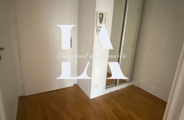 Appartement 2 p à CLICHY — photo 4