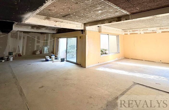 Local commercial — photo 2
