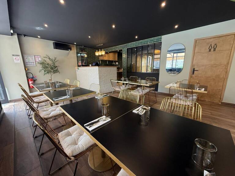Restaurant — photo 1