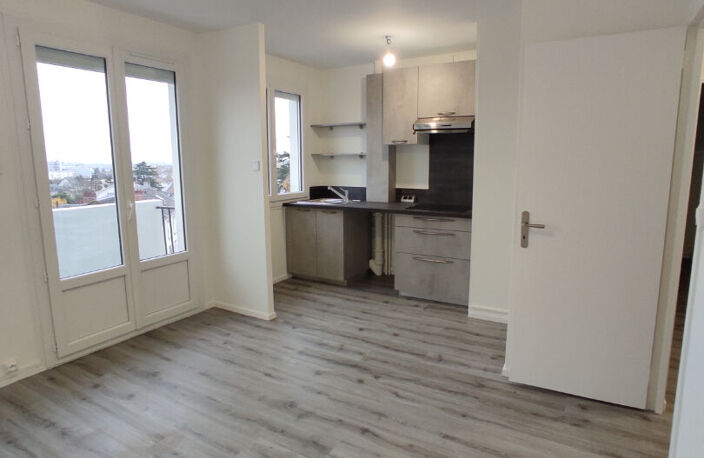 AGREABLE ET LUMINEUX T2 DE 40 M2 - LIMOGES — photo 2