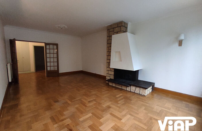 T4 DE 95 m² — photo 2