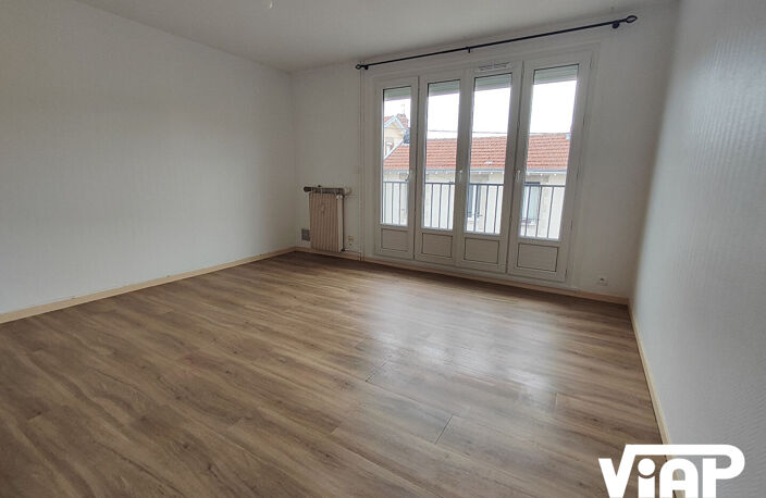T3 AVEC GARAGE — photo 3