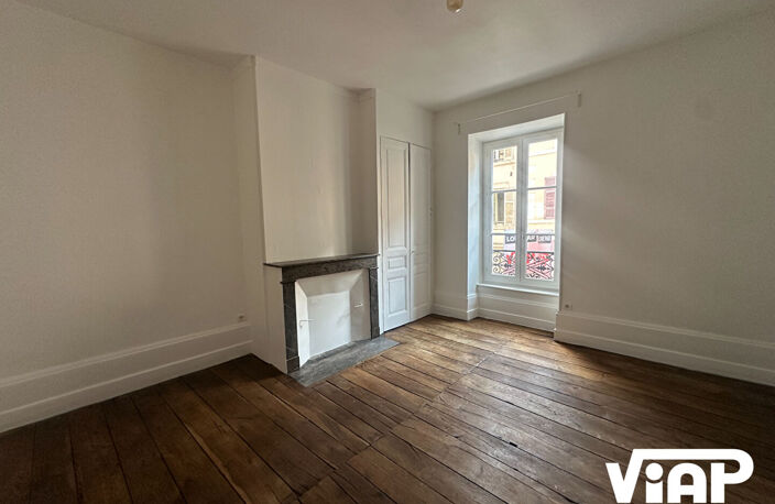 LIMOGES APPARTEMENT T3 EN CENTRE-VILLE — photo 3