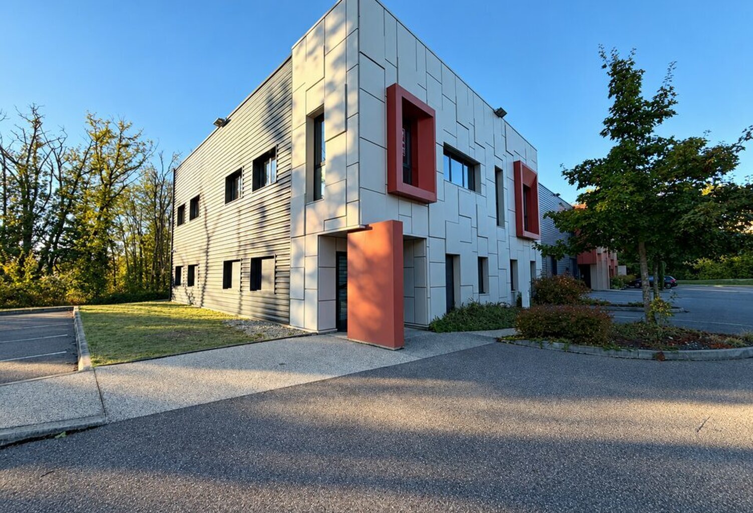LOCAL D'ACTIVITE - ATELIER à LOUER — photo 1