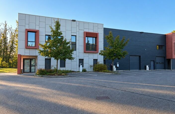 LOCAL D'ACTIVITE - ATELIER à LOUER — photo 2