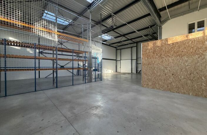 LOCAL D'ACTIVITE - ATELIER à LOUER — photo 4