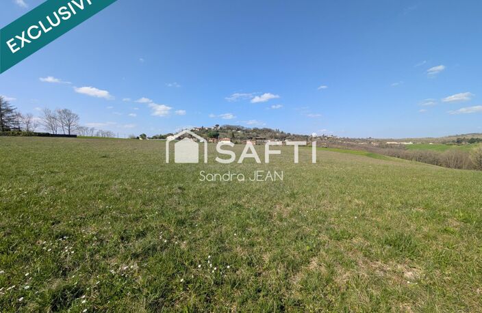 Terrain de 2 500 m² avec vue dégagée — photo 2