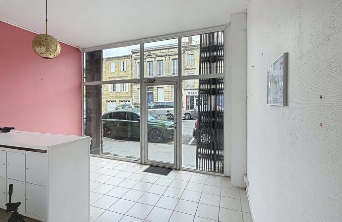 IMMEUBLE MIXTE / LOCAL COMMERCIAL + HABITATION  LIBOURNE CENTRE — photo 5