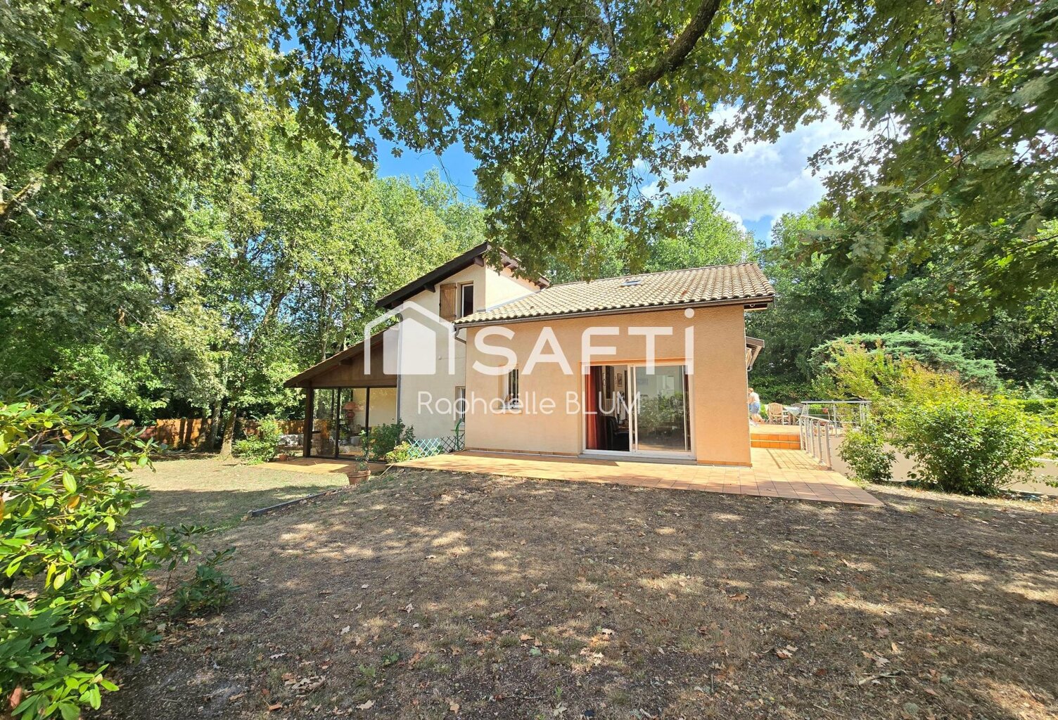 Le calme des bois, le centre à pied le bonheur ! — photo 1