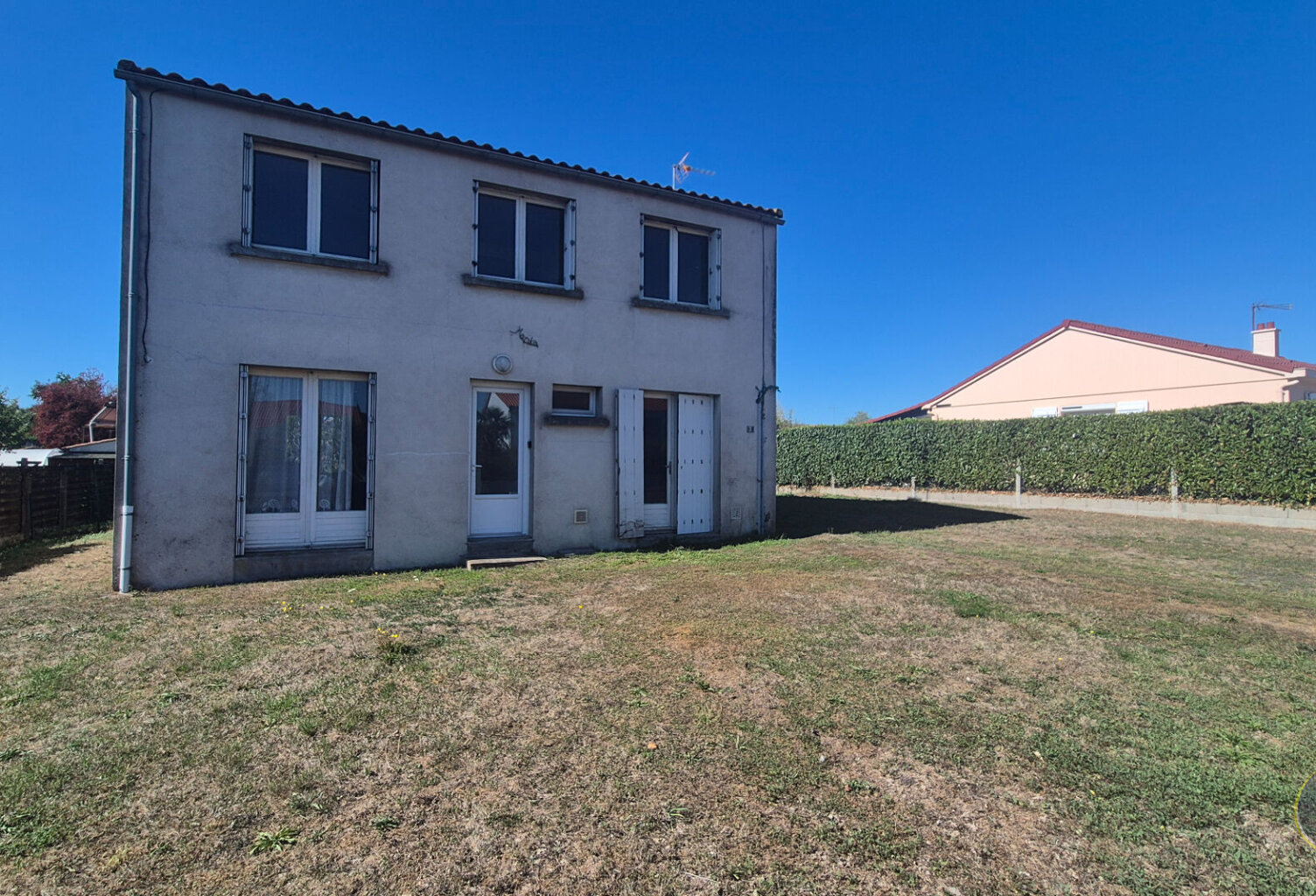 Maison Montaigu Vendee 5 pièce(s) 104 m2 — photo 1