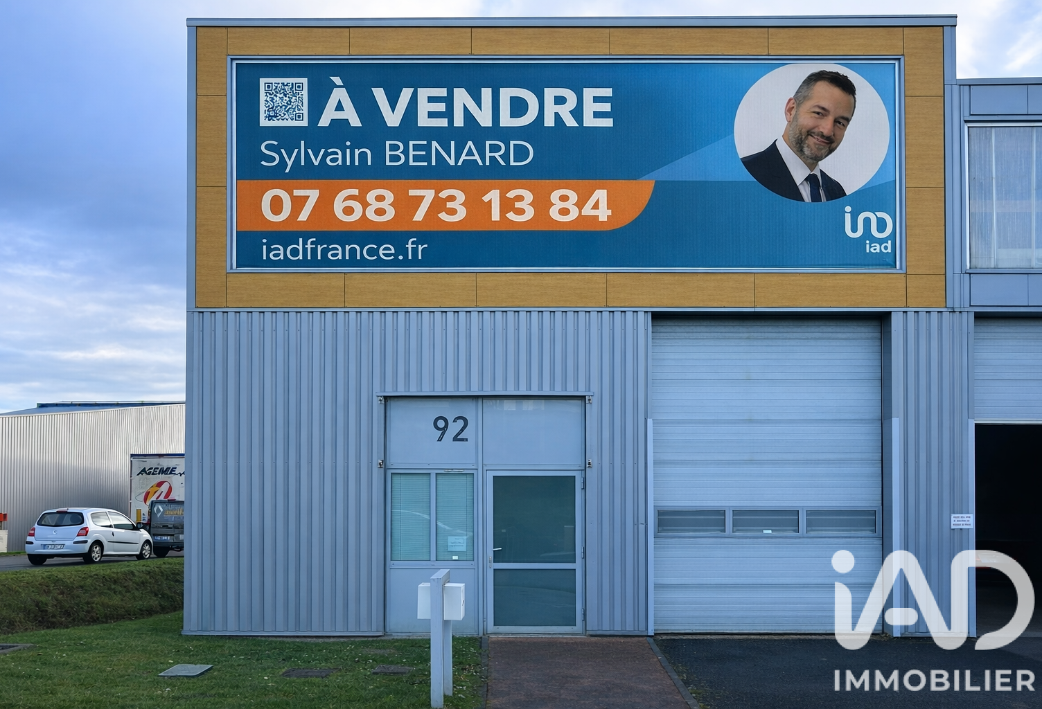Vente Boutique/Local commercial 233 m&sup2; — photo 1