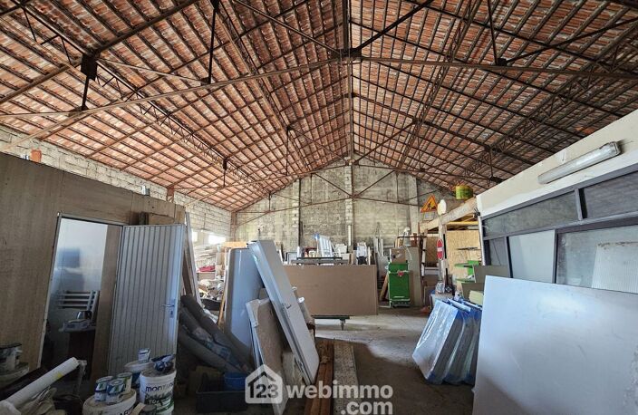 Local - 329m² - Coarraze — photo 2