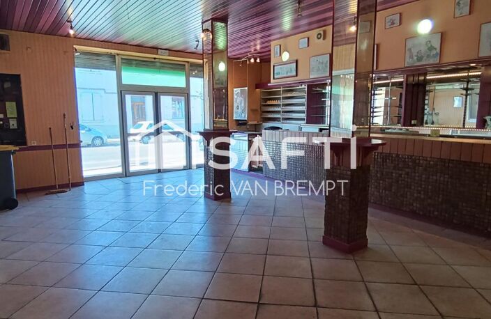 Opportunité rare au cœur de Reyniès  Maison avec fort potentiel + local commercial — photo 4