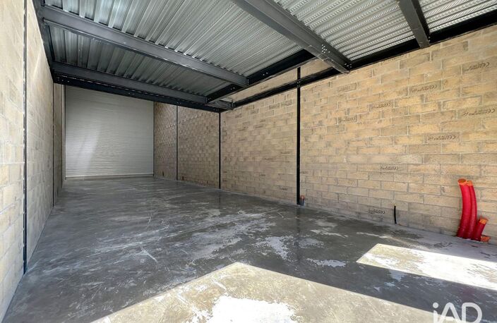 Location Local d'activités 162 m&sup2; — photo 4