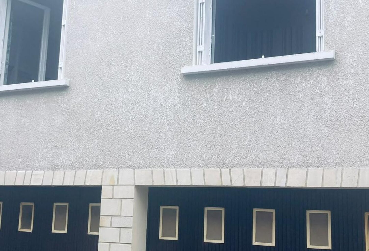 Maison de village avec beaucoup de potentiel — photo 1