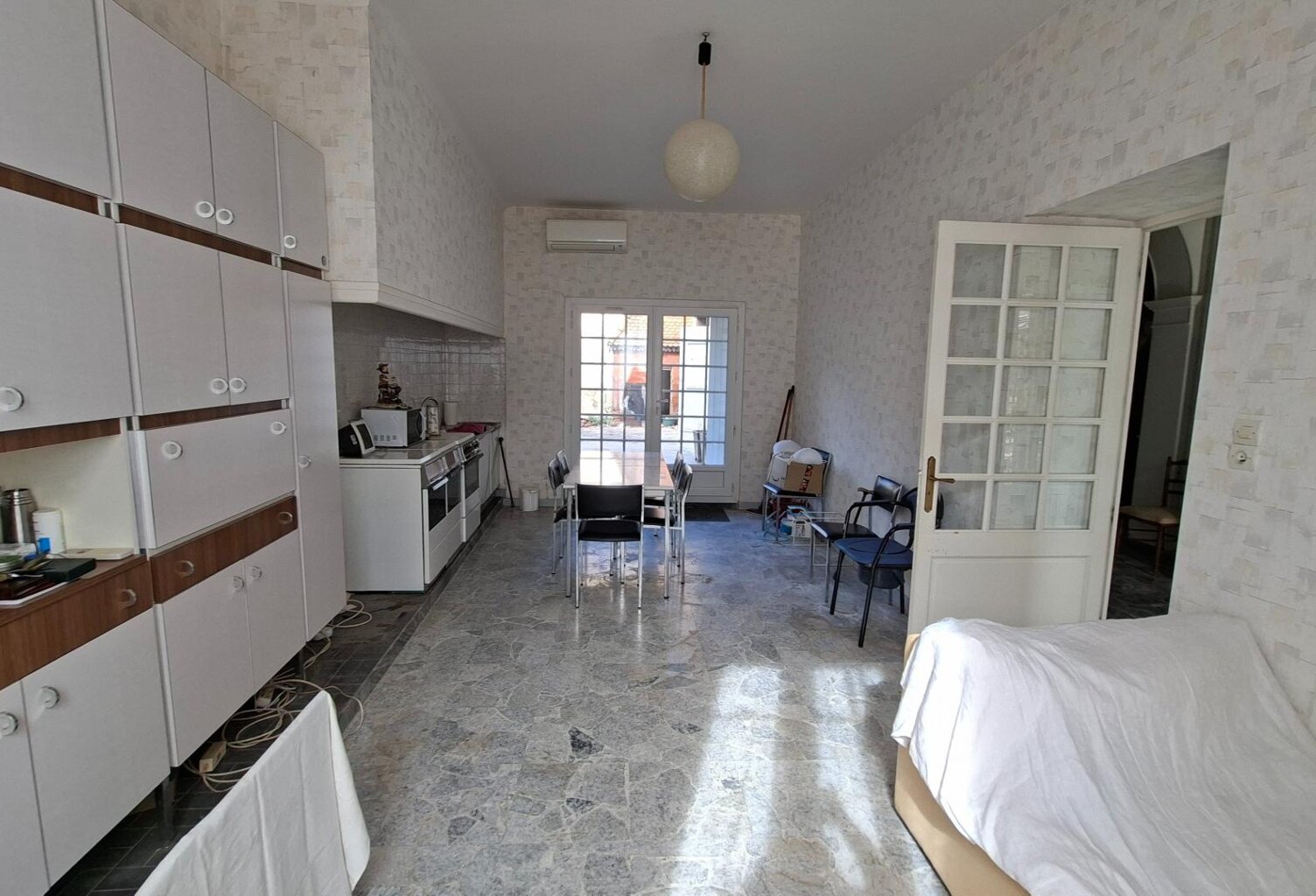 Une maison bourgeoise R+2- 212M2 cour, garage, depandance — photo 1