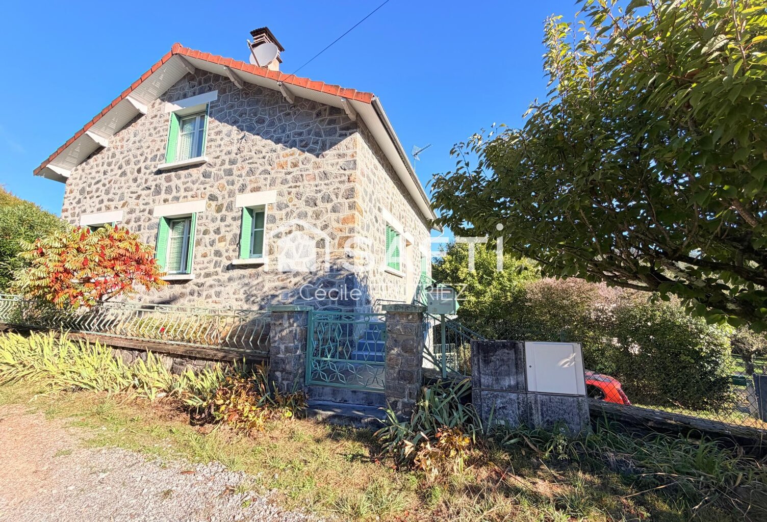 Charmante maison à rénover dans un environnement calme — photo 1