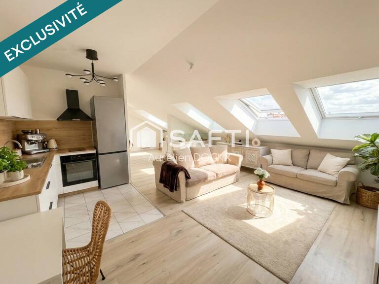 T2 de 2022, 63 m² au sol, dernier étage, proche commodités. — photo 1