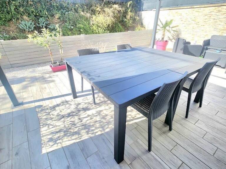 MAGNIFIQUE T4 REZ DE JARDIN MONTAGNY — photo 1