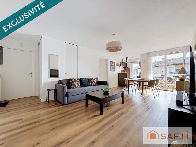 T2 lumineux avec balcon, piscine et 2 parkings — photo du bien