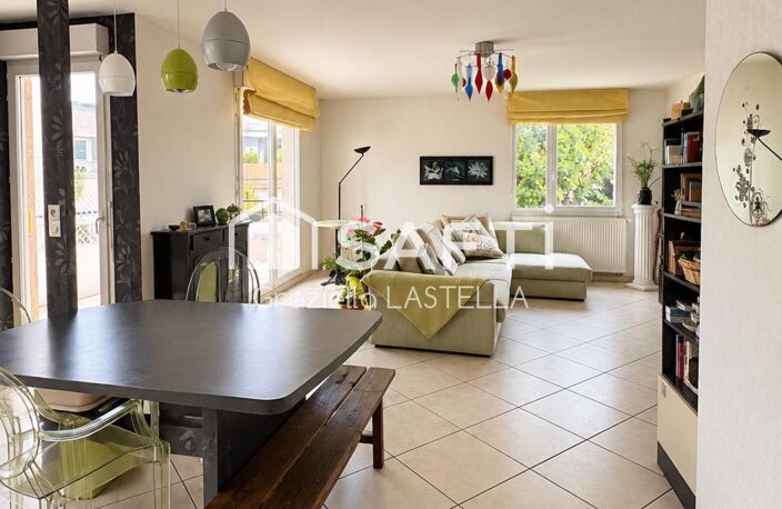 Duplex T4 de 89 m² avec terrasses — photo 2