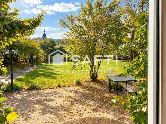 MONT-DE-LAVAL  GRANDE MAISON FAMILIALE, 5 CHAMBRES, TERRAIN PLAT ET FORT POTENTIEL — photo du bien