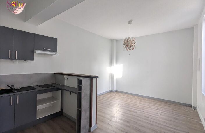 Location appartement 3 pièces 49 m² à Cognac (16100) — photo 2